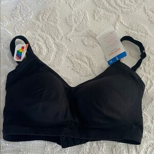 Warner's Black XL Wireless Bra Never Worn